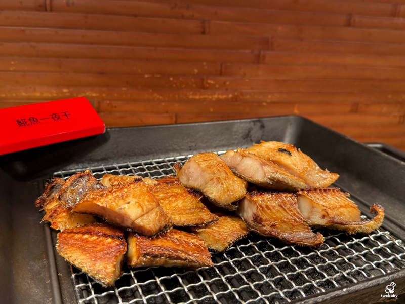 NAGOMI和食饗宴 台北最強日料吃到飽 從午餐一路吃到下午茶 3.5H悠閒用餐就是爽！ @兔貝比的菲比尋嚐