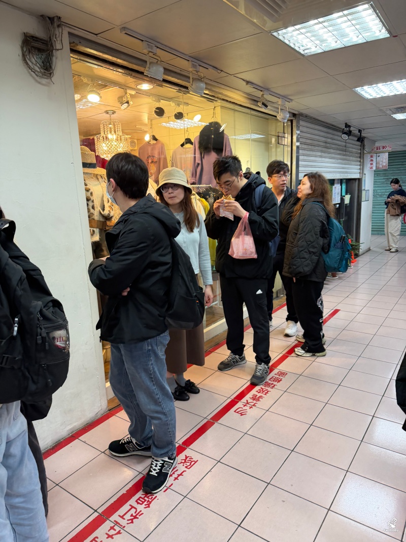 頂好紫琳蒸餃館 東區超人氣排隊美食 冰花鍋貼我超愛 牛肉捲餅也是必點! @兔貝比的菲比尋嚐 頂好紫琳蒸餃館 東區超人氣排隊美食 冰花鍋貼我超愛 牛肉捲餅也是必點! @兔貝比的菲比尋嚐