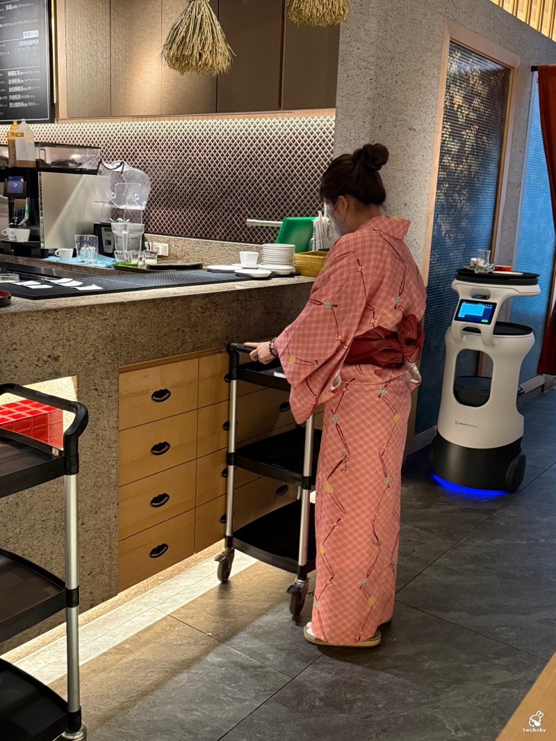 NAGOMI和食饗宴 台北最強日料吃到飽 從午餐一路吃到下午茶 3.5H悠閒用餐就是爽！ @兔貝比的菲比尋嚐