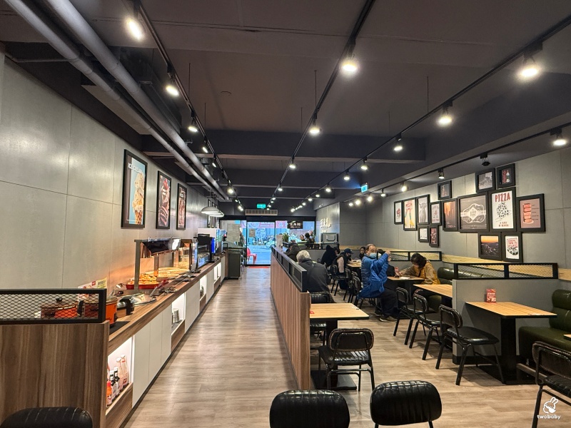 孫東寶台式牛排教父plus館板橋國慶店 新北第一家牛排教父Plus店 周邊吃到飽只要260元還免服務費 加20元就有排餐唷! @兔貝比的菲比尋嚐 孫東寶台式牛排教父plus館板橋國慶店 新北第一家牛排教父Plus店 周邊吃到飽只要260元還免服務費 加20元就有排餐唷! @兔貝比的菲比尋嚐