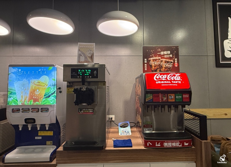 孫東寶台式牛排教父plus館板橋國慶店 新北第一家牛排教父Plus店 周邊吃到飽只要260元還免服務費 加20元就有排餐唷! @兔貝比的菲比尋嚐 孫東寶台式牛排教父plus館板橋國慶店 新北第一家牛排教父Plus店 周邊吃到飽只要260元還免服務費 加20元就有排餐唷! @兔貝比的菲比尋嚐