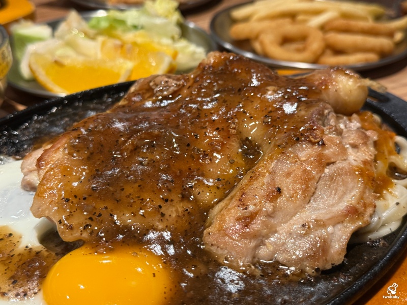 孫東寶台式牛排教父plus館板橋國慶店 新北第一家牛排教父Plus店 周邊吃到飽只要260元還免服務費 加20元就有排餐唷! @兔貝比的菲比尋嚐 孫東寶台式牛排教父plus館板橋國慶店 新北第一家牛排教父Plus店 周邊吃到飽只要260元還免服務費 加20元就有排餐唷! @兔貝比的菲比尋嚐