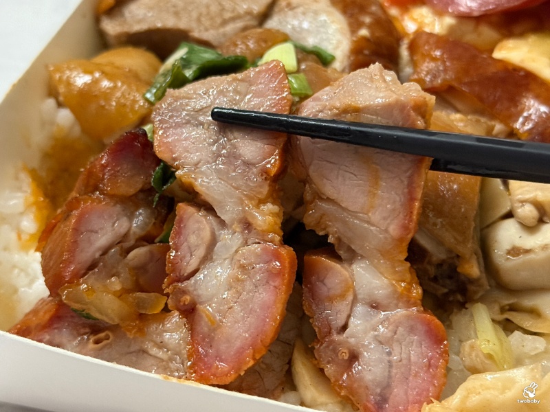 香港陳記燒臘便當 在地激推便當店 排隊人潮直接把店家包圍! @兔貝比的菲比尋嚐 香港陳記燒臘便當 在地激推便當店 排隊人潮直接把店家包圍! @兔貝比的菲比尋嚐