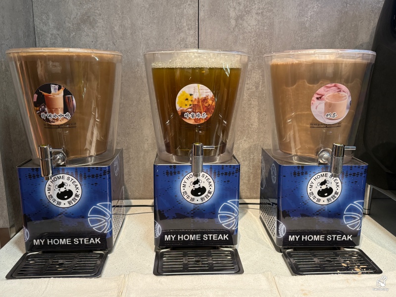 全台最大我家牛排插旗板橋！我家牛排板橋遠科店 上百種自助吧菜色曝光！ @兔貝比的菲比尋嚐