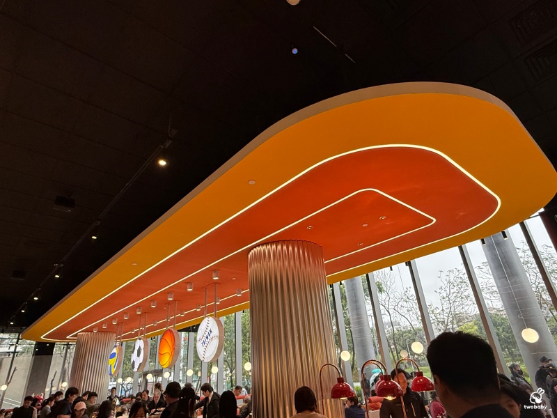 全台最大我家牛排插旗板橋！我家牛排板橋遠科店 上百種自助吧菜色曝光！ @兔貝比的菲比尋嚐