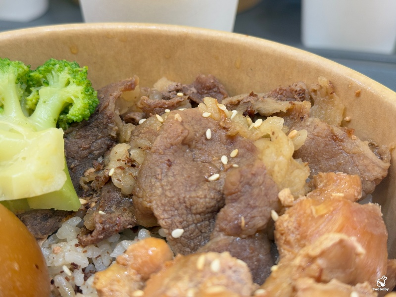 小鹿亭咖哩.丼飯.烏龍麵 平價日式咖哩只要90元起 內用可續飲料、咖哩 小資族學生們的最愛! @兔貝比的菲比尋嚐 小鹿亭咖哩.丼飯.烏龍麵 平價日式咖哩只要90元起 內用可續飲料、咖哩 小資族學生們的最愛! @兔貝比的菲比尋嚐