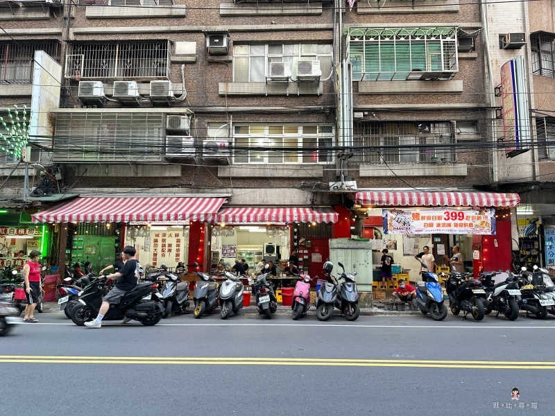 夯霸鮮蚵白蝦吃到飽 鮮蚵白蝦吃到飽只要399元 還有白飯、冰淇淋放題 而且免收服務費唷! @兔貝比的菲比尋嚐 夯霸鮮蚵白蝦吃到飽 鮮蚵白蝦吃到飽只要399元 還有白飯、冰淇淋放題 而且免收服務費唷! @兔貝比的菲比尋嚐