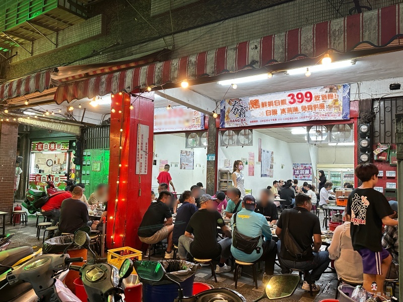 夯霸鮮蚵白蝦吃到飽 鮮蚵白蝦吃到飽只要399元 還有白飯、冰淇淋放題 而且免收服務費唷! @兔貝比的菲比尋嚐 夯霸鮮蚵白蝦吃到飽 鮮蚵白蝦吃到飽只要399元 還有白飯、冰淇淋放題 而且免收服務費唷! @兔貝比的菲比尋嚐