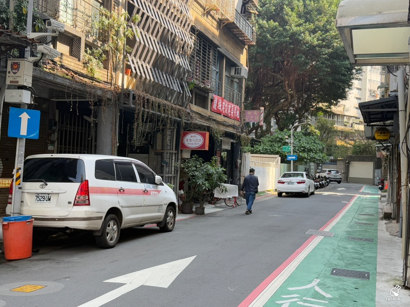 佳佳小吃店 藏在巷弄的40年老味道,炸排骨、白斬雞讓你吃到懷念! @兔貝比的菲比尋嚐 佳佳小吃店 藏在巷弄的40年老味道,炸排骨、白斬雞讓你吃到懷念! @兔貝比的菲比尋嚐