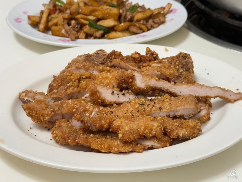 佳佳小吃店 藏在巷弄的40年老味道,炸排骨、白斬雞讓你吃到懷念! @兔貝比的菲比尋嚐 佳佳小吃店 藏在巷弄的40年老味道,炸排骨、白斬雞讓你吃到懷念! @兔貝比的菲比尋嚐