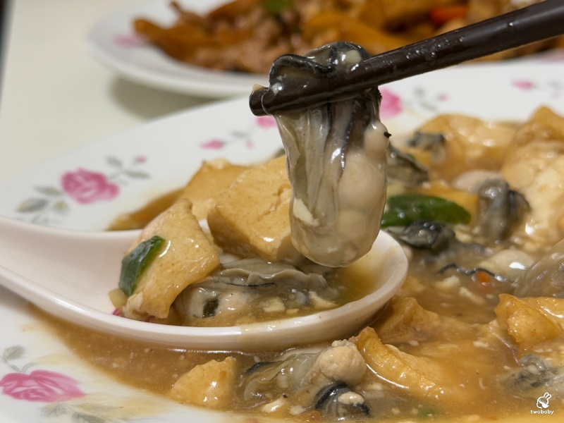 佳佳小吃店 藏在巷弄的40年老味道，炸排骨、白斬雞讓你吃到懷念！ @兔貝比的菲比尋嚐