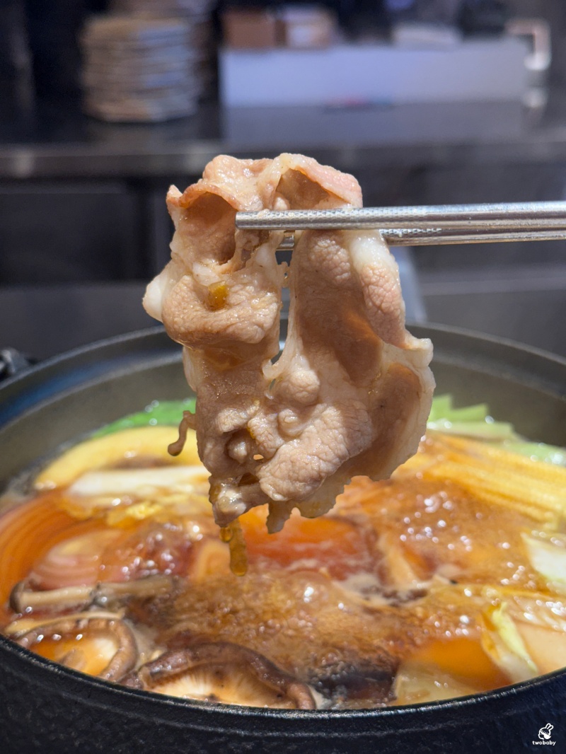 玉兔壽喜燒專門店｜台北第一家板前個人壽喜燒 友善I人自在吃鍋 還有時蔬自助吧 吃巧又吃飽！ @兔貝比的菲比尋嚐