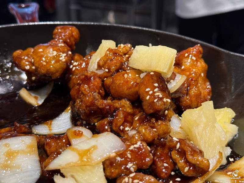 村民食堂廚窗港點新莊i-Tower店 新北港式料理吃到飽開幕囉！各式港點燒臘燒賣、哈根達斯任你吃爽爽！ @兔貝比的菲比尋嚐