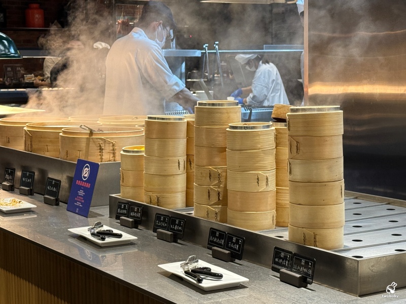 村民食堂廚窗港點新莊i-Tower店 新北港式料理吃到飽開幕囉！各式港點燒臘燒賣、哈根達斯任你吃爽爽！ @兔貝比的菲比尋嚐
