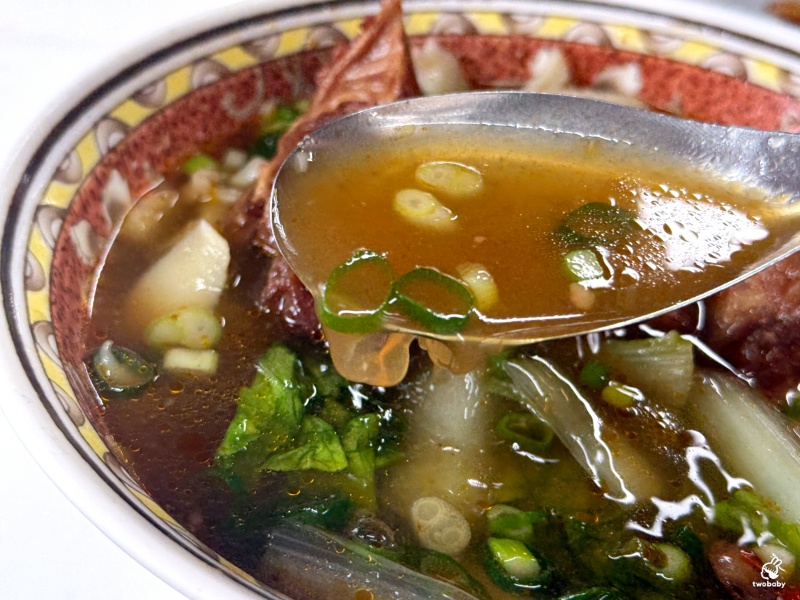 【中正紀念堂|南門市場】合歡刀削麵館 市場美食街裡的人氣王 麵條超Q彈料多實在 想吃要早早來卡位! @兔貝比的菲比尋嚐 【中正紀念堂|南門市場】合歡刀削麵館 市場美食街裡的人氣王 麵條超Q彈料多實在 想吃要早早來卡位! @兔貝比的菲比尋嚐
