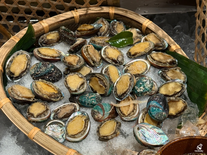 板橋泰式吃到飽推薦｜Pikul初泰新板傑仕堡門市 下午茶只要699元 爽吃超過50道經典泰式料理 還有現做舒芙蕾太幸福啦！ @兔貝比的菲比尋嚐