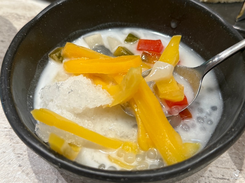 板橋泰式吃到飽推薦｜Pikul初泰新板傑仕堡門市 下午茶只要699元 爽吃超過50道經典泰式料理 還有現做舒芙蕾太幸福啦！ @兔貝比的菲比尋嚐