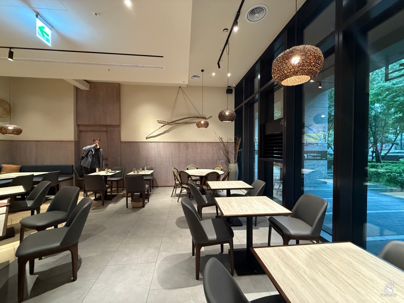板橋泰式吃到飽推薦｜Pikul初泰新板傑仕堡門市 下午茶只要699元 爽吃超過50道經典泰式料理 還有現做舒芙蕾太幸福啦！ @兔貝比的菲比尋嚐