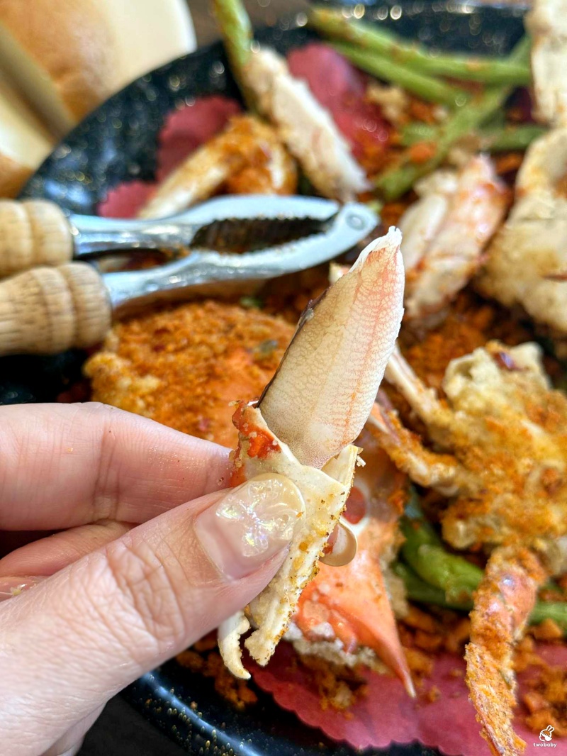 大益發萬里蟹活海鮮餐廳｜在地人私藏的萬里現撈活海鮮，大口爽爽吃蟹！ @兔貝比的菲比尋嚐