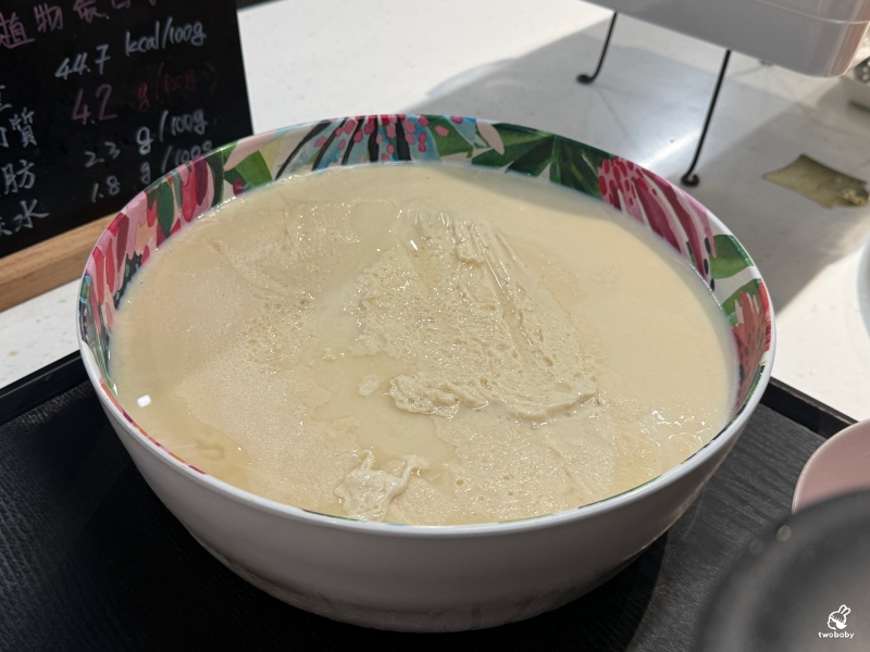 旭穗蔬食VEGANala 植境店｜台北蔬食Buffet吃到飽 400元有找 數十道原型優質料理 還能爽嗑2.5小時！ @兔貝比的菲比尋嚐