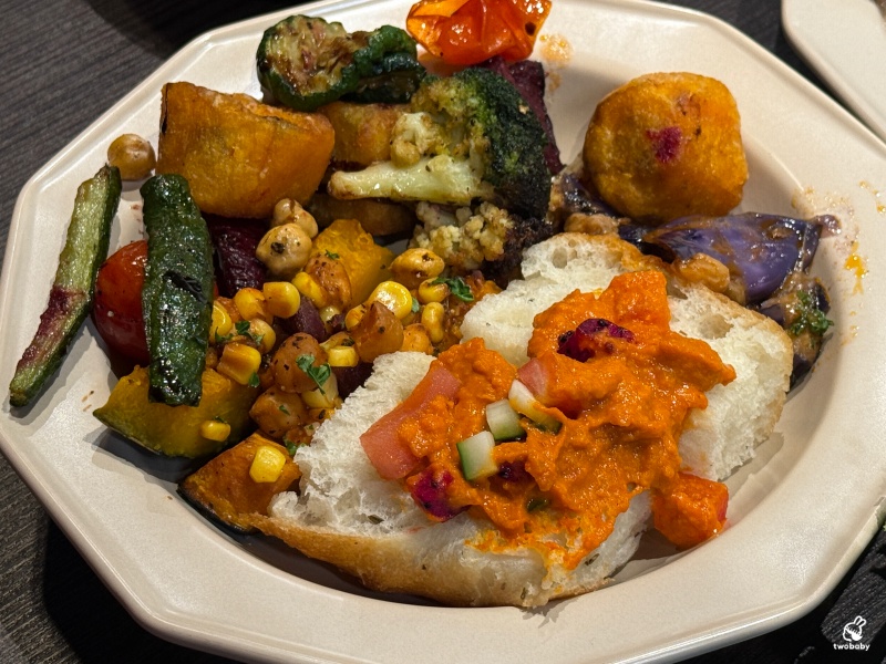 旭穗蔬食VEGANala 植境店｜台北蔬食Buffet吃到飽 400元有找 數十道原型優質料理 還能爽嗑2.5小時！ @兔貝比的菲比尋嚐