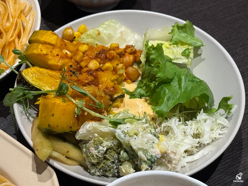 旭穗蔬食VEGANala 植境店｜台北蔬食Buffet吃到飽 400元有找 數十道原型優質料理 還能爽嗑2.5小時！ @兔貝比的菲比尋嚐