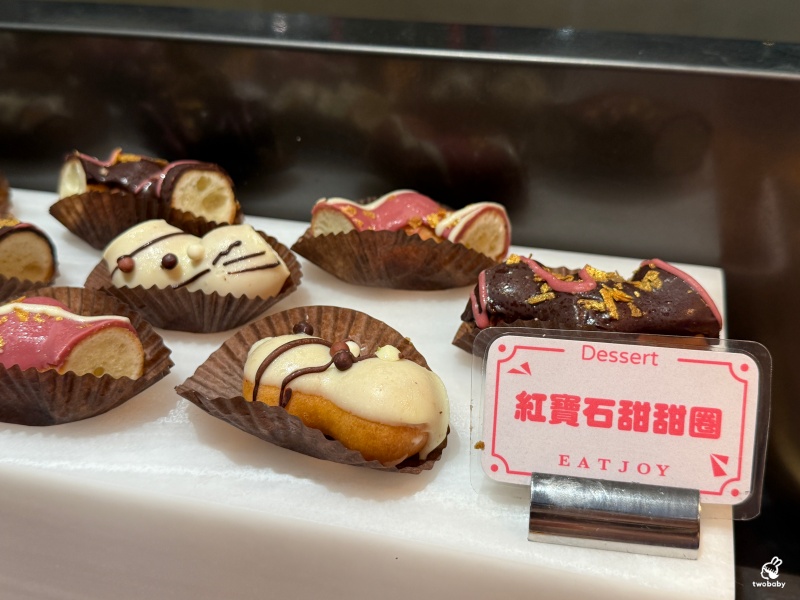 南台灣火鍋霸主《饗麻饗辣PLUS》進軍台北囉！火鍋＋Buffet吃到飽 CP值大升級一定要衝！饗麻饗辣PLUS LaLaport南港店菜色一覽 @兔貝比的菲比尋嚐
