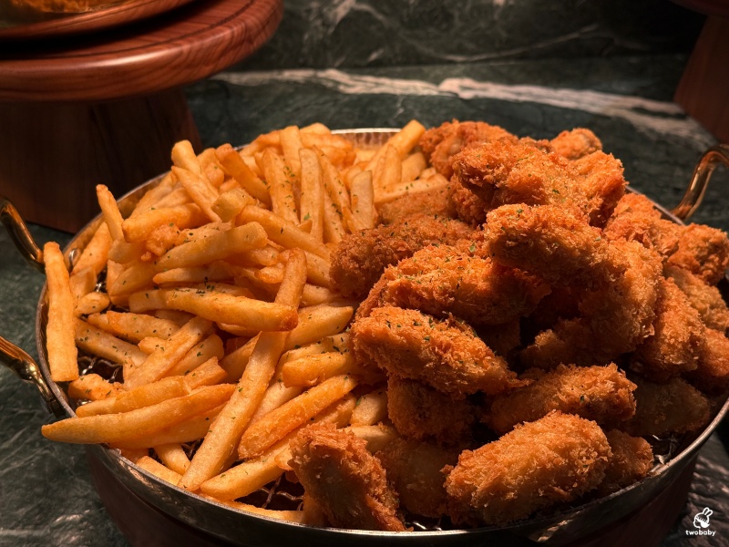 南台灣火鍋霸主《饗麻饗辣PLUS》進軍台北囉！火鍋＋Buffet吃到飽 CP值大升級一定要衝！饗麻饗辣PLUS LaLaport南港店菜色一覽 @兔貝比的菲比尋嚐