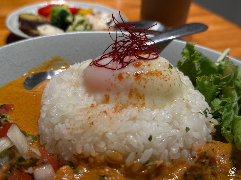 笑貓咖哩承德店｜台北車站咖哩飯推薦｜日式炸豬排&times;奶油雞咖哩&times;手作貓咪布丁 @兔貝比的菲比尋嚐