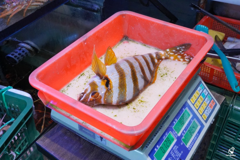 大益發萬里蟹活海鮮餐廳｜在地人私藏的萬里現撈活海鮮，大口爽爽吃蟹！ @兔貝比的菲比尋嚐