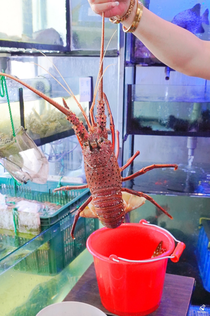 大益發萬里蟹活海鮮餐廳｜在地人私藏的萬里現撈活海鮮，大口爽爽吃蟹！ @兔貝比的菲比尋嚐