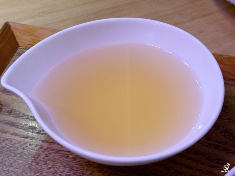 【肚肚餐室 DOO DOO HUNGRY】板橋創意台式麵館,鹹蛋黃+銷魂焢肉,吃過都會懷念! @兔貝比的菲比尋嚐 【肚肚餐室 DOO DOO HUNGRY】板橋創意台式麵館,鹹蛋黃+銷魂焢肉,吃過都會懷念! @兔貝比的菲比尋嚐
