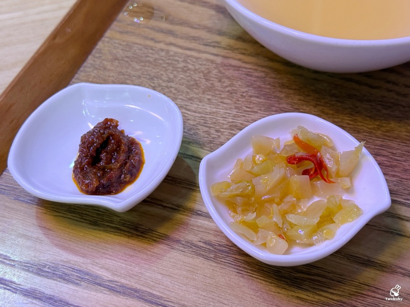 【肚肚餐室 DOO DOO HUNGRY】板橋創意台式麵館，鹹蛋黃＋銷魂焢肉，吃過都會懷念！ @兔貝比的菲比尋嚐
