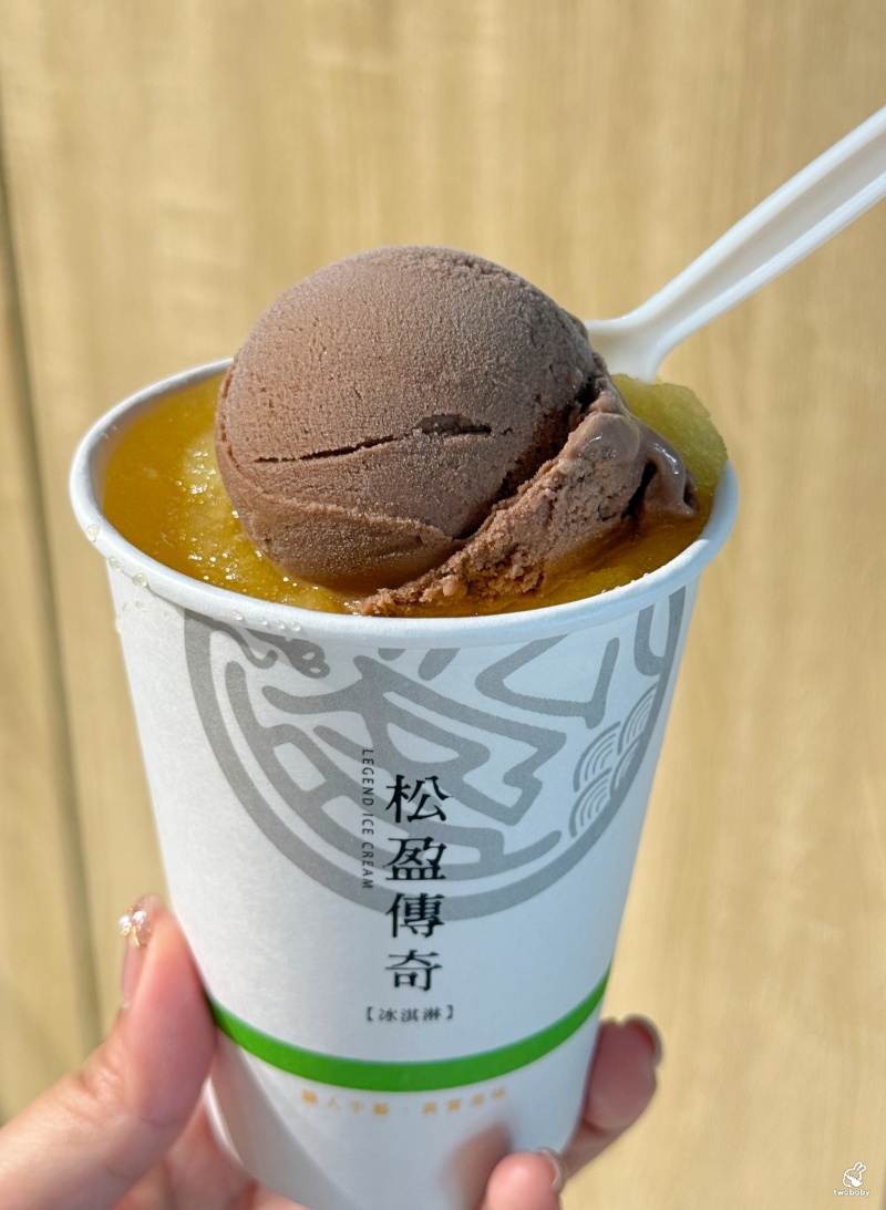 台中冰品推薦｜松盈傳奇冰淇淋三明治冰餅 超濃郁不甜膩 吃過回不去！ @兔貝比的菲比尋嚐