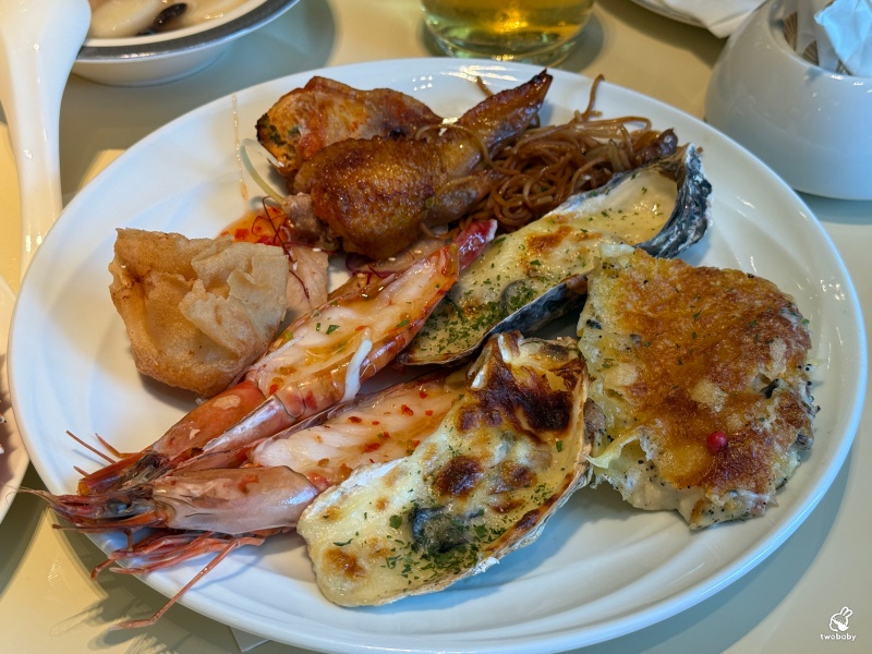 文華東方cafe吃到飽｜週末限定的海鮮派對 台北最奢華帝王蟹、龍蝦Buffet在這裡！ @兔貝比的菲比尋嚐