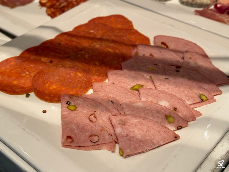 文華東方cafe吃到飽｜週末限定的海鮮派對 台北最奢華帝王蟹、龍蝦Buffet在這裡！ @兔貝比的菲比尋嚐