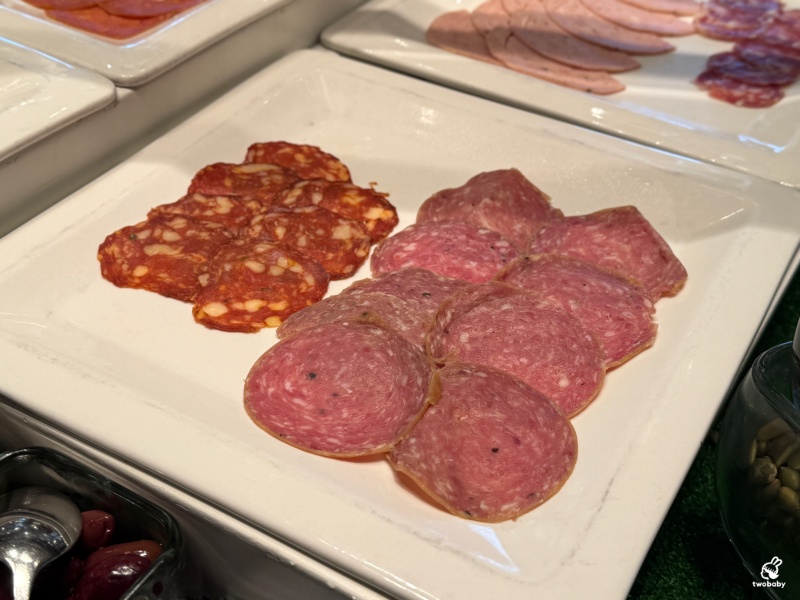 文華東方cafe吃到飽｜週末限定的海鮮派對 台北最奢華帝王蟹、龍蝦Buffet在這裡！ @兔貝比的菲比尋嚐