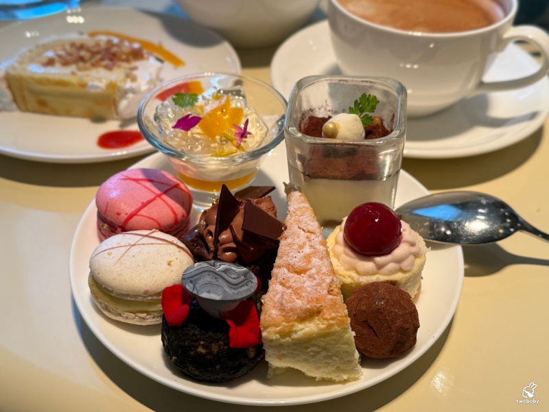 文華東方cafe吃到飽｜週末限定的海鮮派對 台北最奢華帝王蟹、龍蝦Buffet在這裡！ @兔貝比的菲比尋嚐