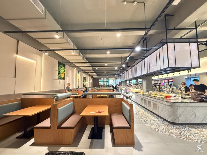 《貴族世家板橋板新店》全台最大平價牛排自助餐廳 400元起 百種周邊料理吃到飽！ @兔貝比的菲比尋嚐