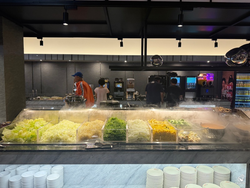 《貴族世家板橋板新店》全台最大平價牛排自助餐廳 400元起 百種周邊料理吃到飽！ @兔貝比的菲比尋嚐