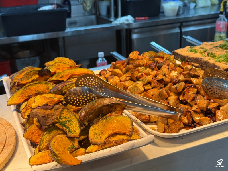 《貴族世家板橋板新店》全台最大平價牛排自助餐廳 400元起 百種周邊料理吃到飽！ @兔貝比的菲比尋嚐
