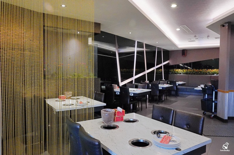 羽葉麻辣火鍋三重都會館|平日只要539元起 爽吃火鍋+百道熟食飲品甜點 加價升級套餐 浮誇肉海CP值高到爆表! @兔貝比的菲比尋嚐 羽葉麻辣火鍋三重都會館|平日只要539元起 爽吃火鍋+百道熟食飲品甜點 加價升級套餐 浮誇肉海CP值高到爆表! @兔貝比的菲比尋嚐