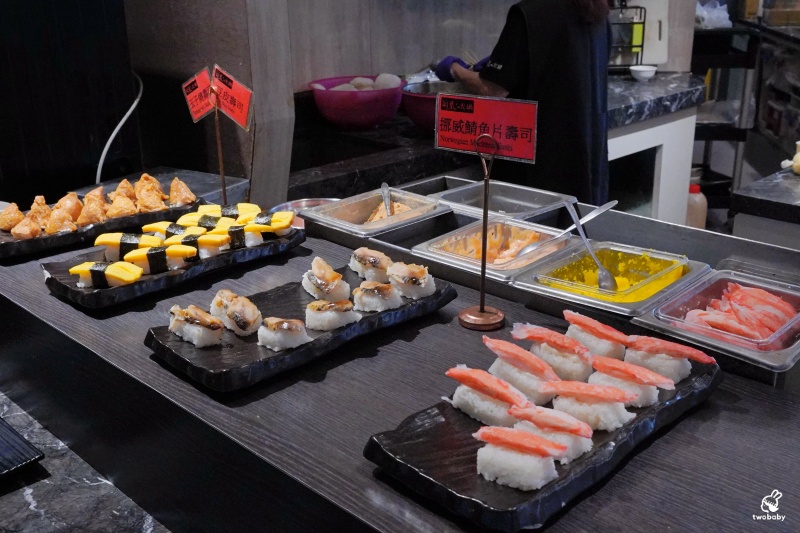 羽葉麻辣火鍋三重都會館｜平日只要539元起 爽吃火鍋＋百道熟食飲品甜點 加價升級套餐 浮誇肉海CP值高到爆表！ @兔貝比的菲比尋嚐