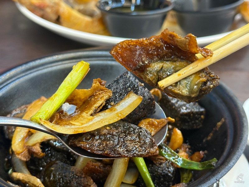 宜蘭百匯窯烤雞餐廳|二連霸十大好食餐廳推薦,3000元10道菜免服務費,招牌窯烤雞必點 @兔貝比的菲比尋嚐 宜蘭百匯窯烤雞餐廳|二連霸十大好食餐廳推薦,3000元10道菜免服務費,招牌窯烤雞必點 @兔貝比的菲比尋嚐