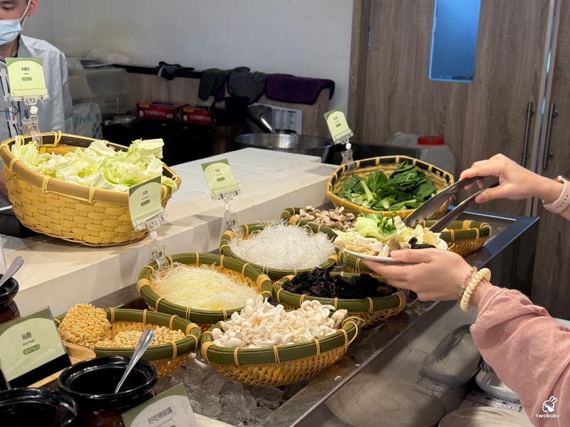 【煙波花時間 宜蘭傳藝 – 呷百味】呷百味早餐Buffet｜七大主廚X世界麵包冠軍，早晨美味一次收集！ @兔貝比的菲比尋嚐