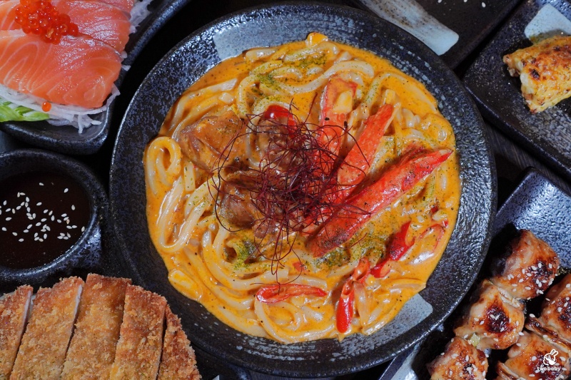 三重居酒屋推薦｜老串角三重店 開到凌晨的深夜美食 串燒、刺身、熟食通通有！ @兔貝比的菲比尋嚐