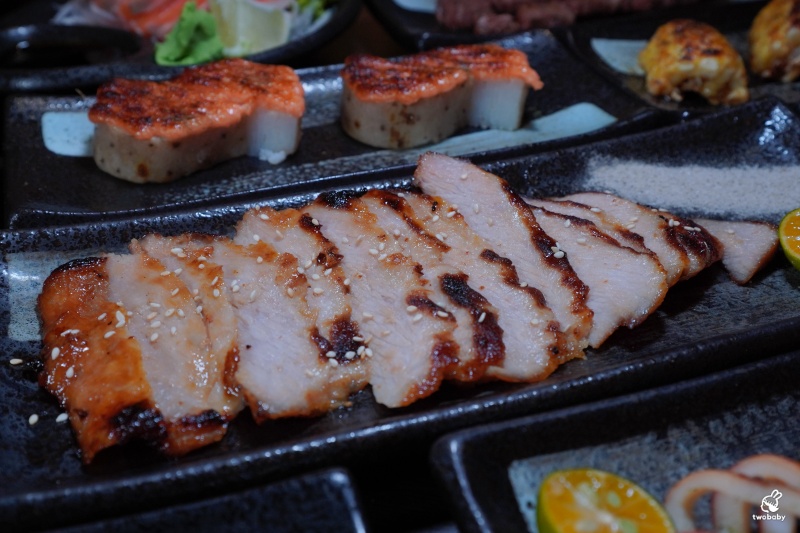 三重居酒屋推薦｜老串角三重店 開到凌晨的深夜美食 串燒、刺身、熟食通通有！ @兔貝比的菲比尋嚐