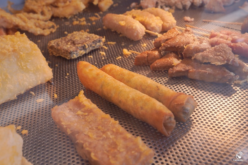 宜蘭必吃炸物！台妹炸雞翅羅東五結店｜獨創三鍋法油炸 皮脆肉嫩超揪西 一開店就湧現人潮！ @兔貝比的菲比尋嚐