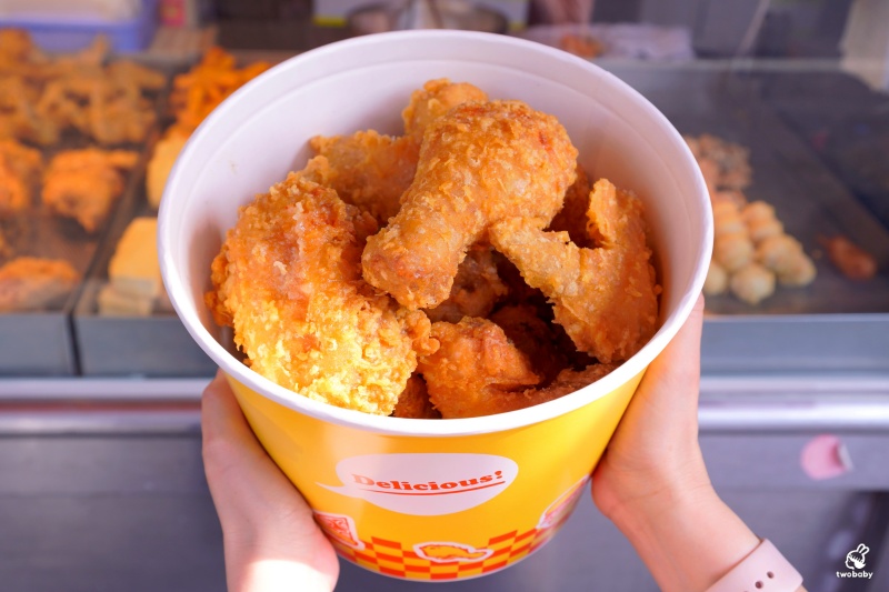 宜蘭必吃炸物！台妹炸雞翅羅東五結店｜獨創三鍋法油炸 皮脆肉嫩超揪西 一開店就湧現人潮！ @兔貝比的菲比尋嚐