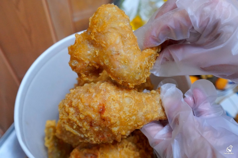 宜蘭必吃炸物！台妹炸雞翅羅東五結店｜獨創三鍋法油炸 皮脆肉嫩超揪西 一開店就湧現人潮！ @兔貝比的菲比尋嚐